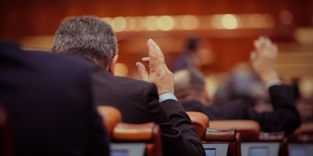 vote résiliation infra annuelle sénat assurance de prêt